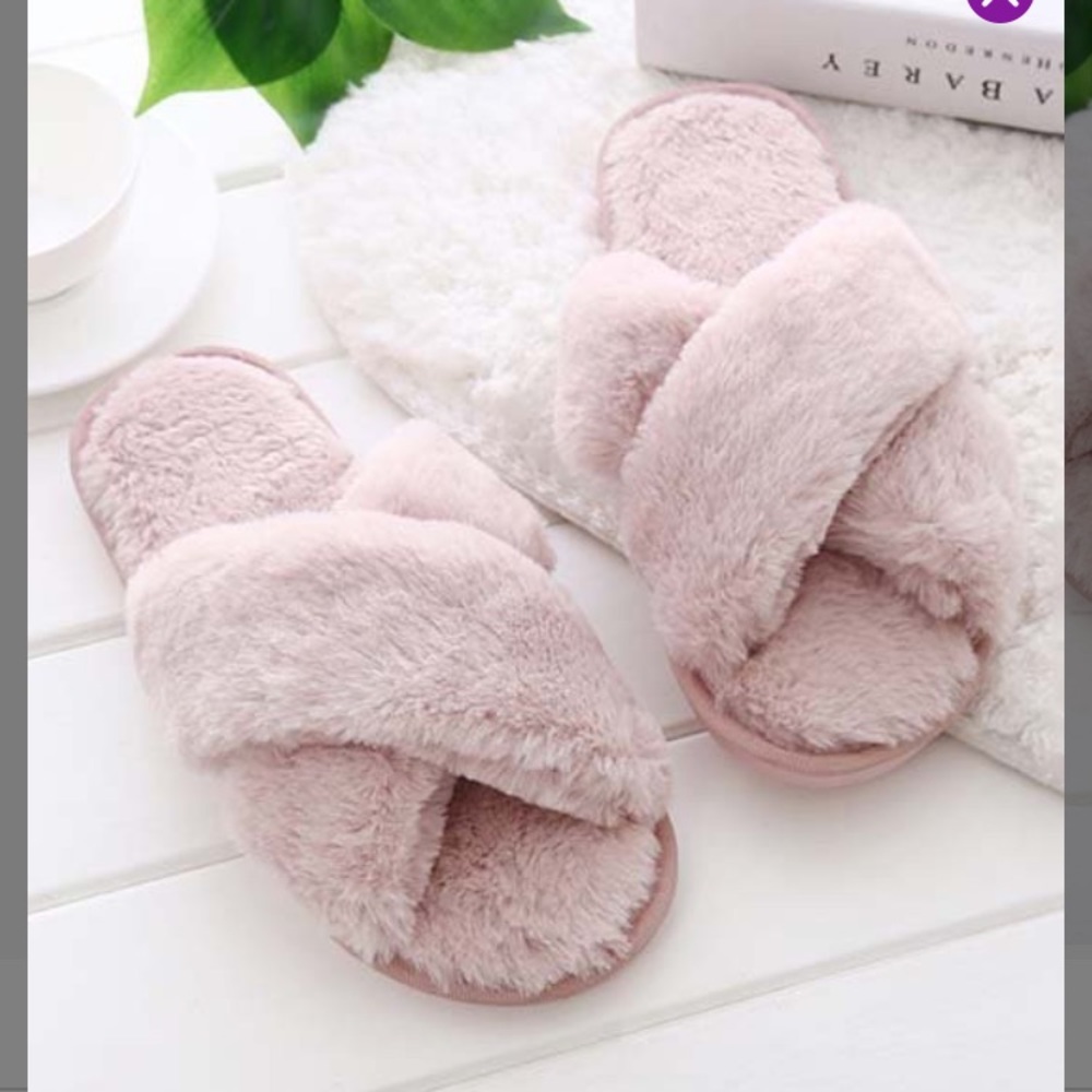 Women’s slippers